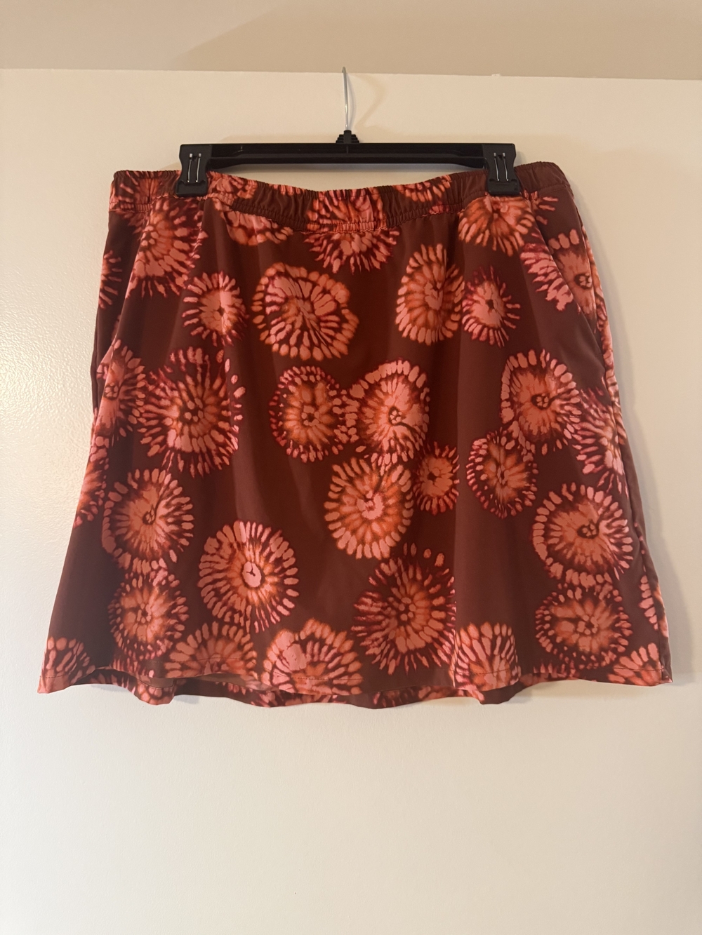 Toad&Co Red And Coral Tie Dye Sunkissed Godess MINI SKORT - Picture 1 of 6